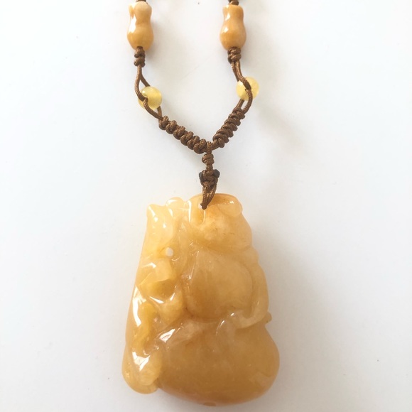 Jade Stone Necklace for prosperity - Picture 4 of 9